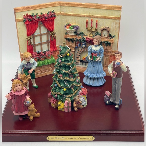 Hand Painted Resin Night Before Christmas Victorian Family Tree Decorating Scene - Picture 9 of 16